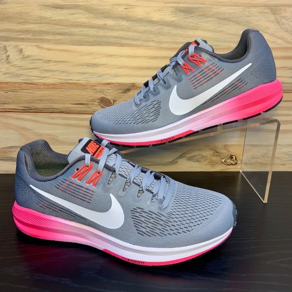 Nike Shoes - New Nike Women's Air Zoom Structure 21 Running